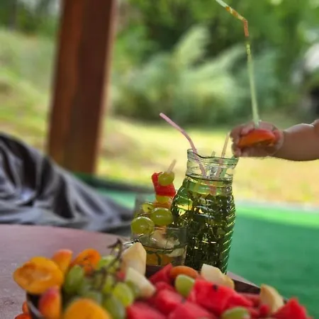 Idylle -pyramid View *