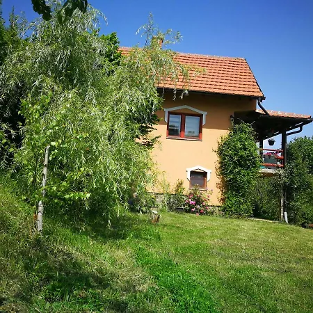 Idylle -pyramid View Holiday home Visoko