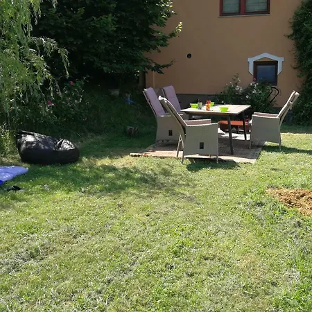 Idylle -pyramid View *